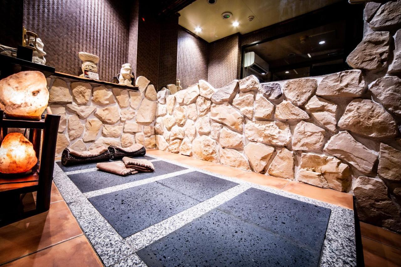 Hotel Petit Bali Ikebukuro (Adults Only) Präfektur Tokio Exterior foto